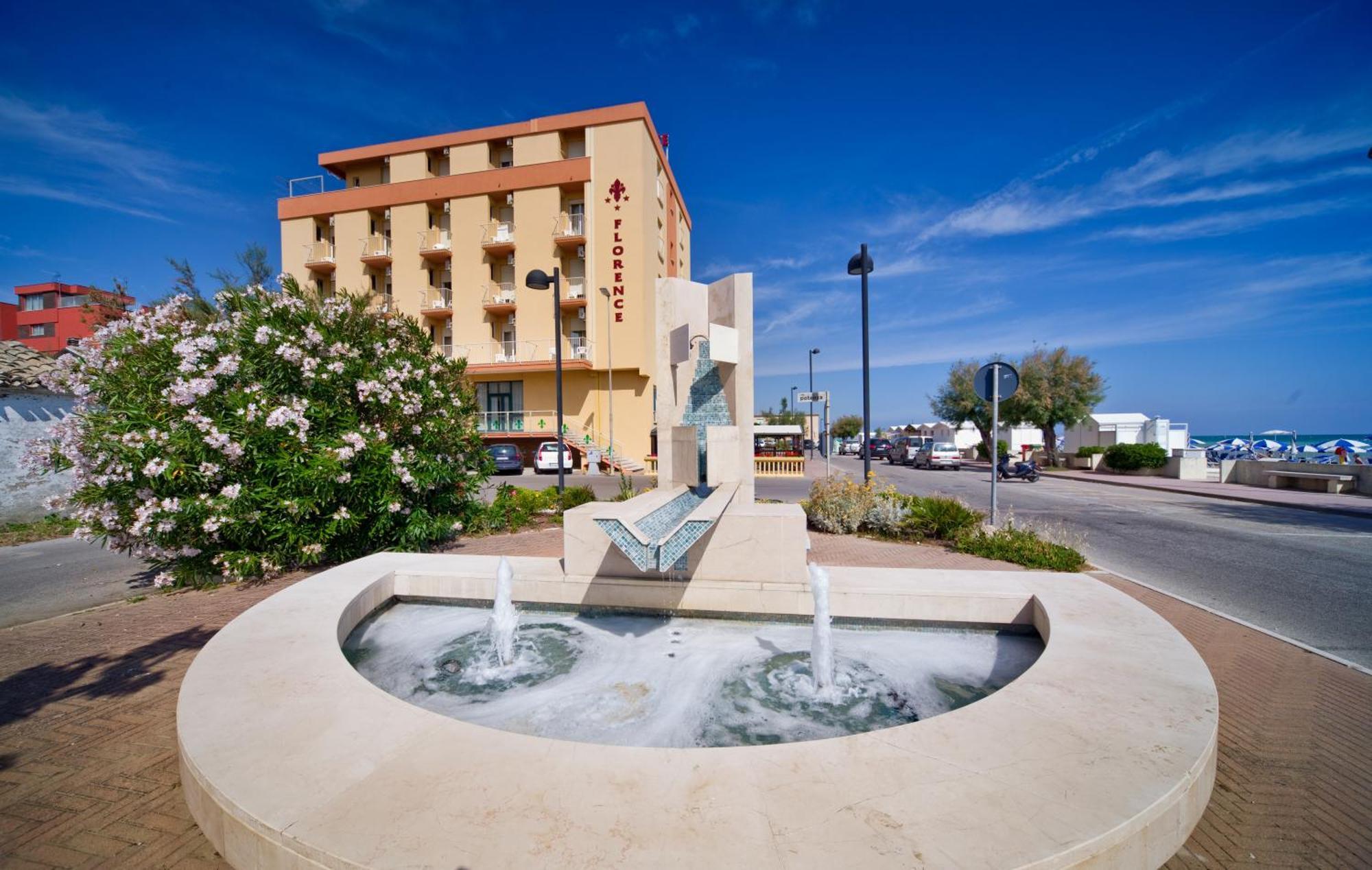 Hotel Florence Marotta Dış mekan fotoğraf
