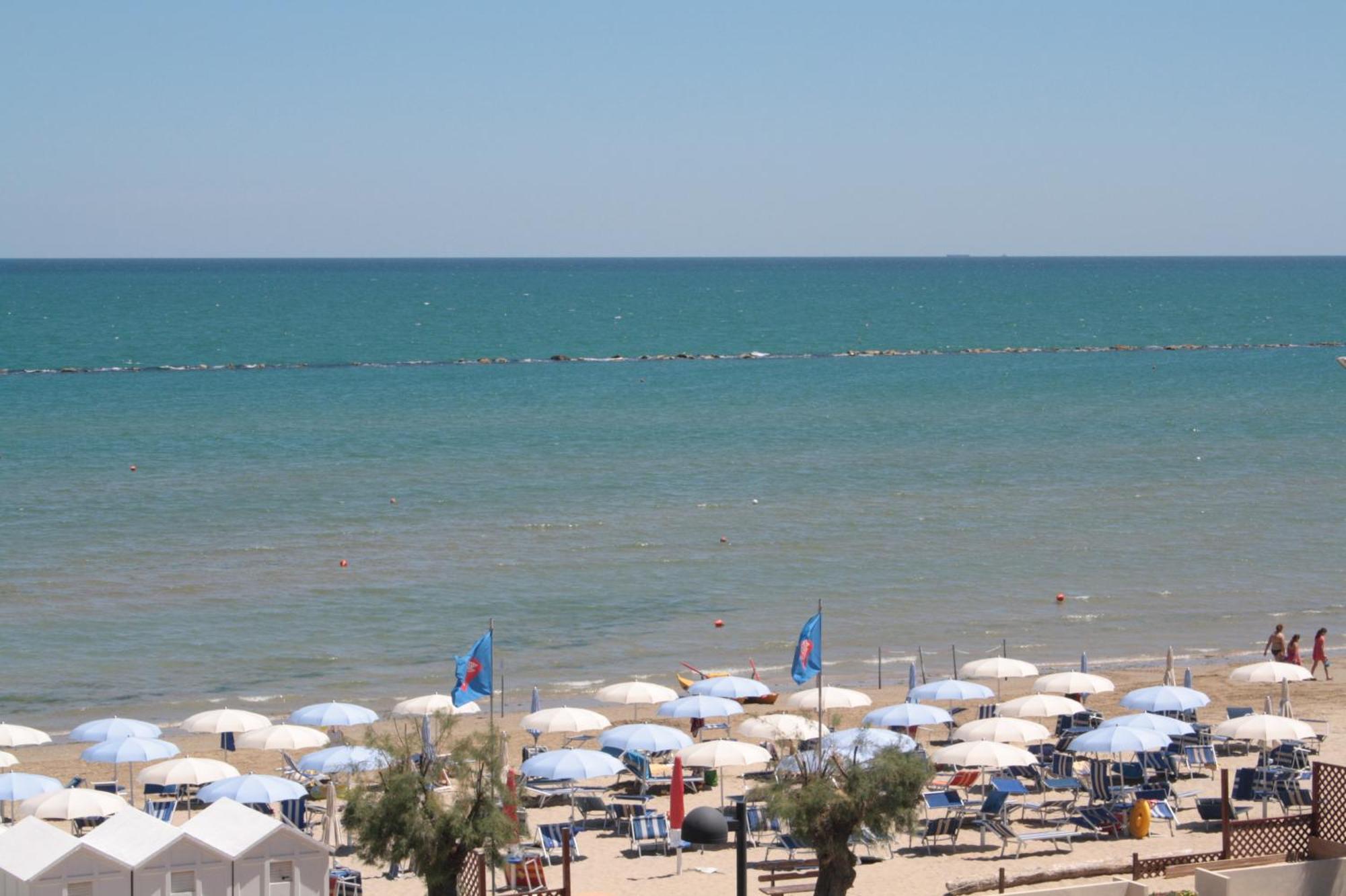 Hotel Florence Marotta Dış mekan fotoğraf