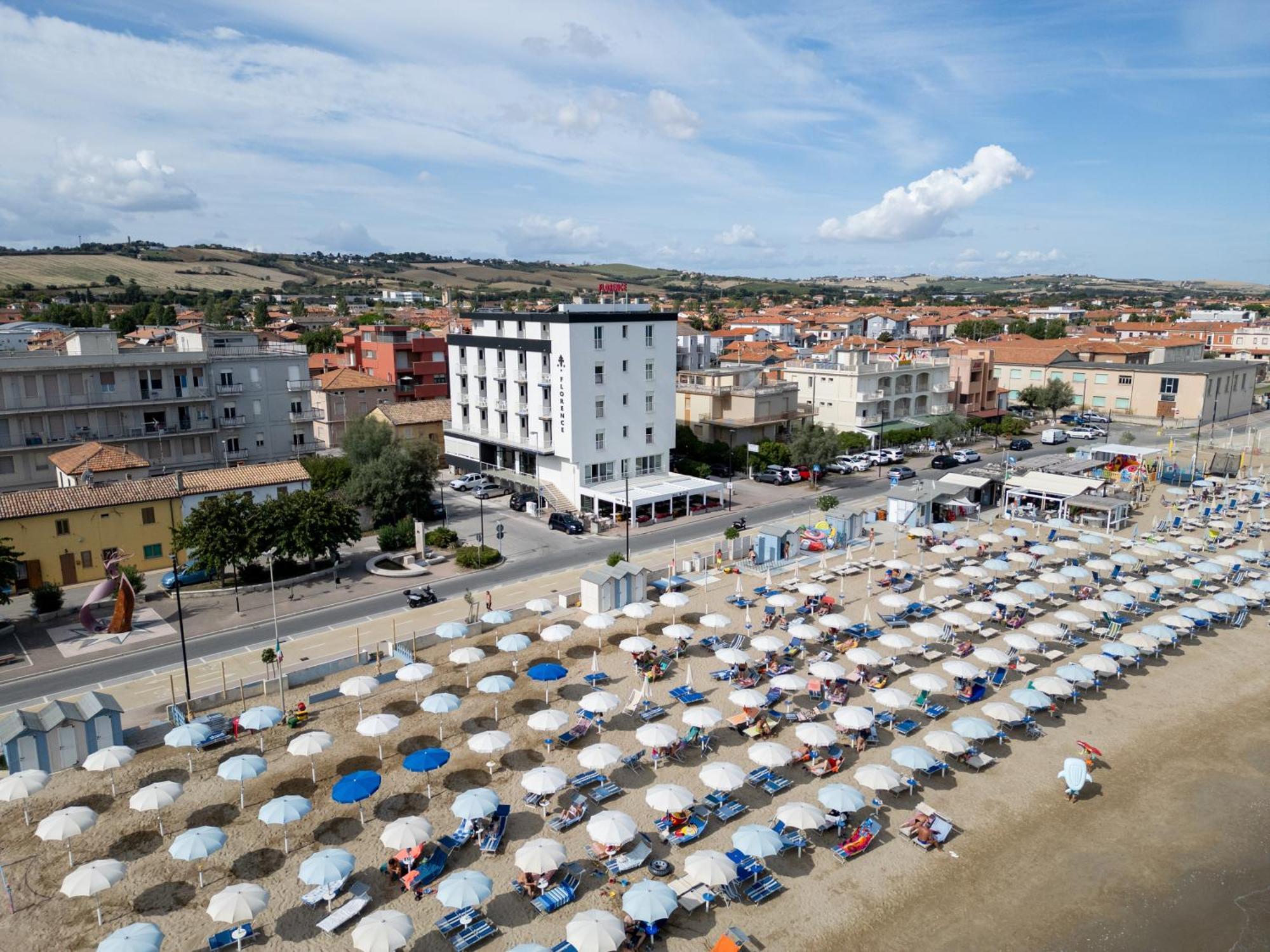Hotel Florence Marotta Dış mekan fotoğraf
