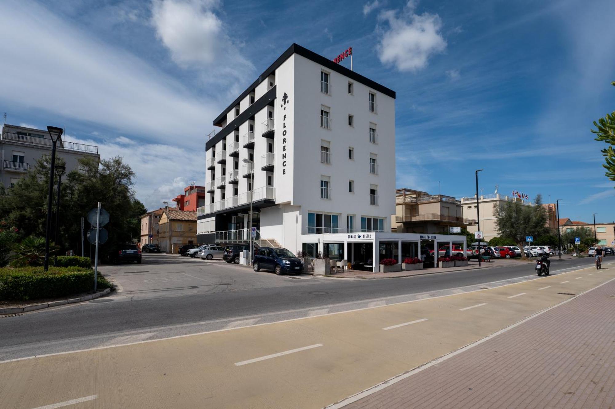 Hotel Florence Marotta Dış mekan fotoğraf
