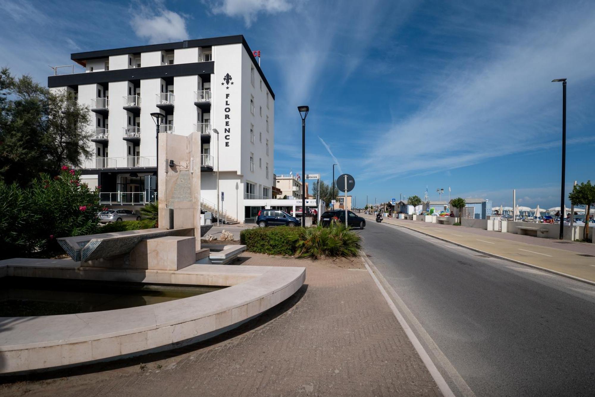 Hotel Florence Marotta Dış mekan fotoğraf