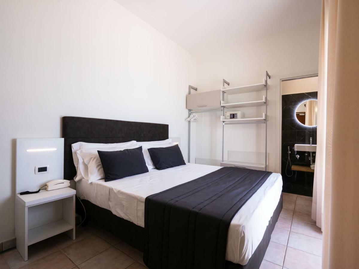 Hotel Florence Marotta Dış mekan fotoğraf