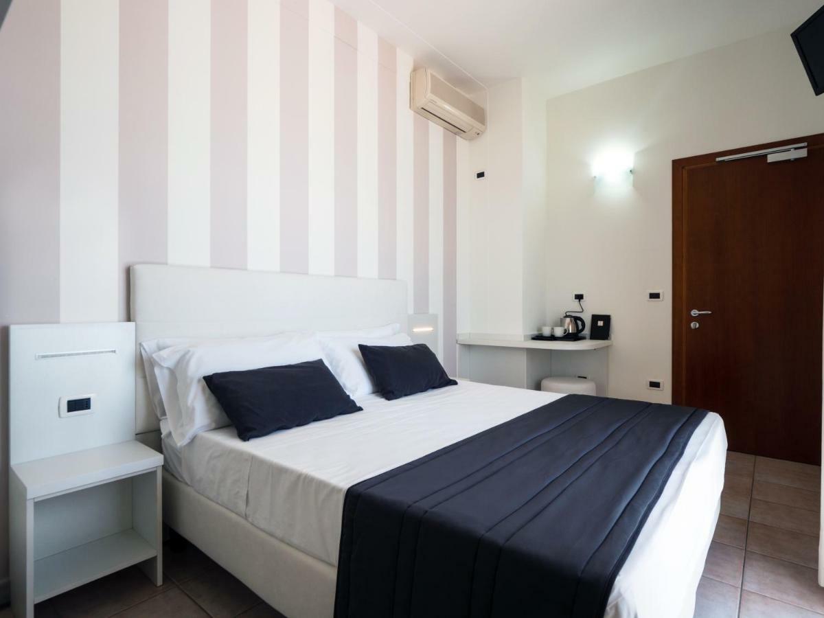Hotel Florence Marotta Dış mekan fotoğraf